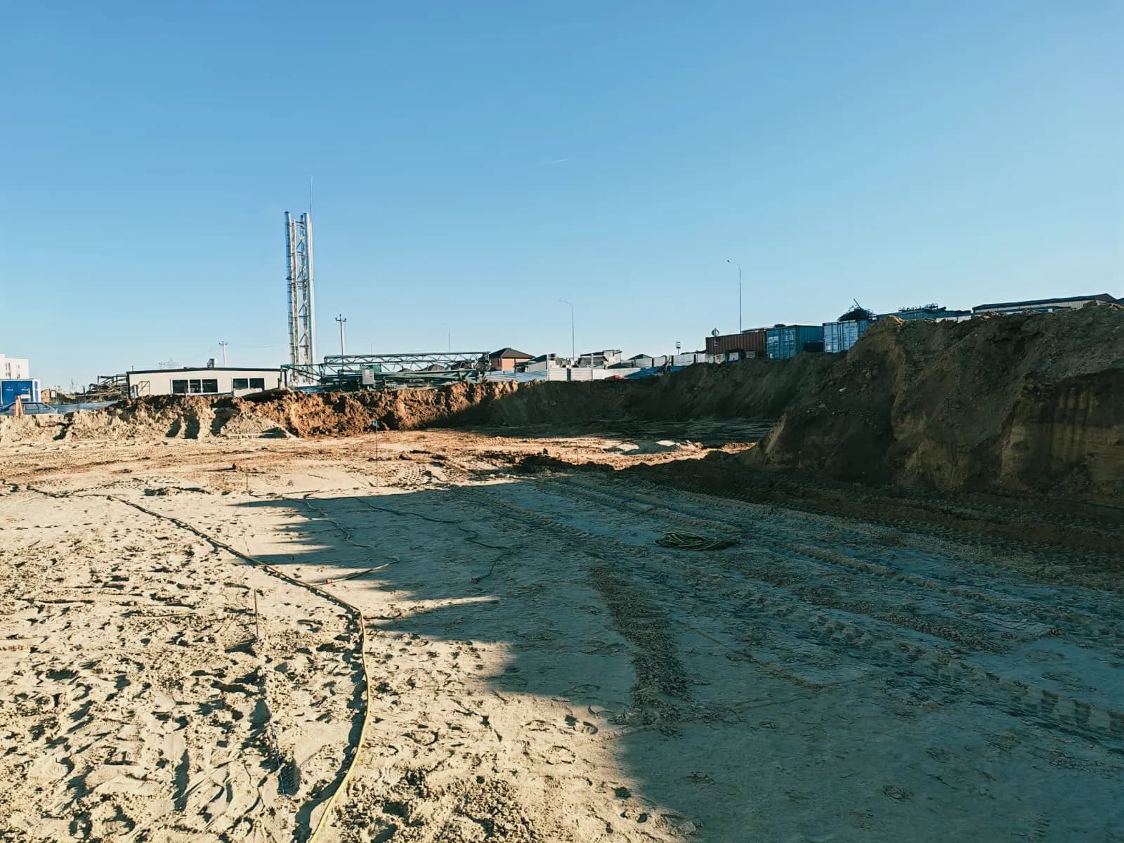 Деревня Куюки, Улица Молодежная: ход строительства, октябрь 2026
